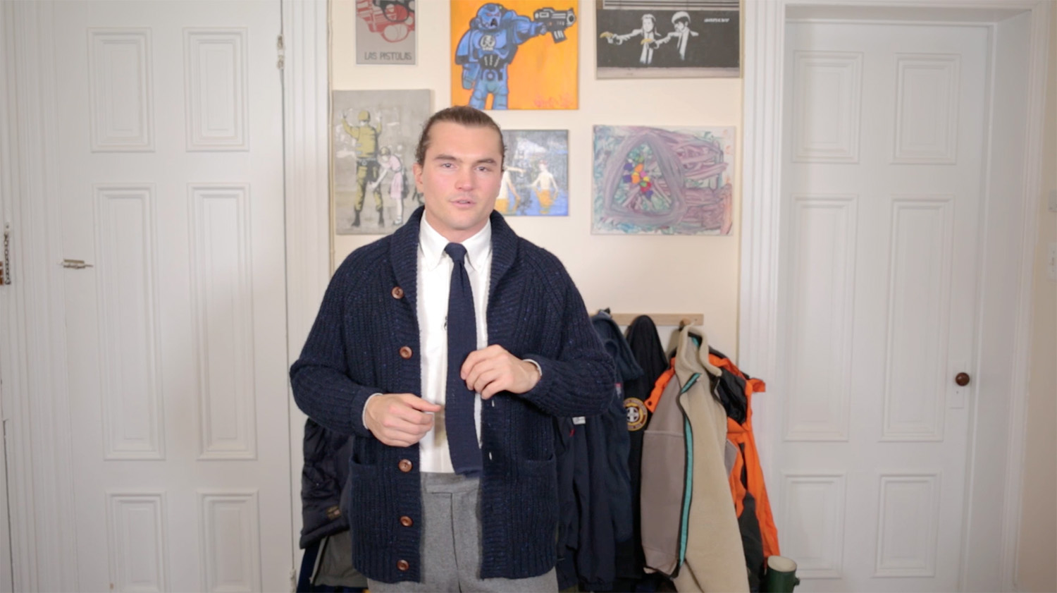 how to wear a cardigan for men – navy cardigan with knit tie